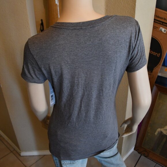 Dallas Cowboys Cowboy FIT NFL V Neck Women's Gray Heather Gameday Ready TEE NWT - Picture 5 of 5